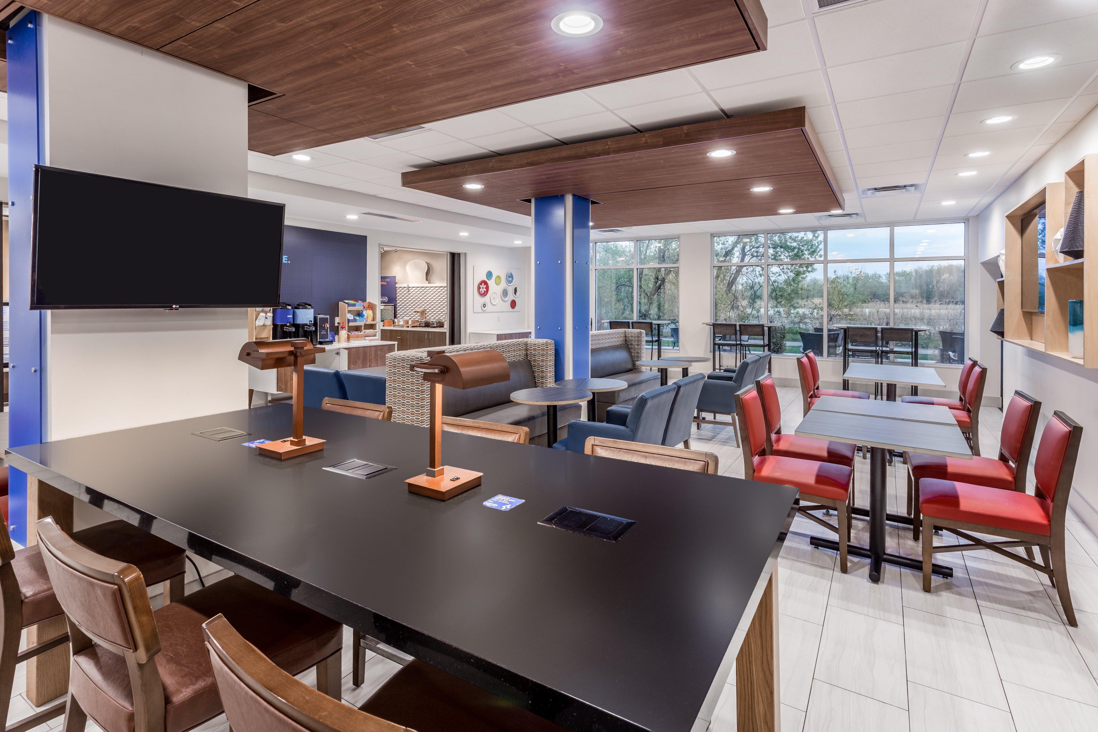 Holiday Inn Express & Suites Hammond By Ihg Esterno foto